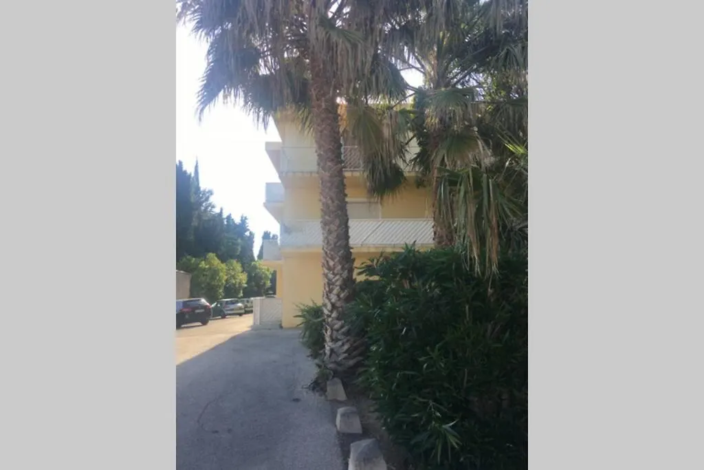 Les Sablettes,Très beauT2, clim, parkg, mer 1mn La Seyne-sur-Mer Appartement